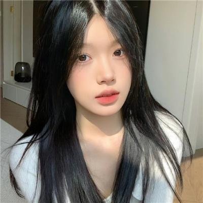 窃窃私语海报
